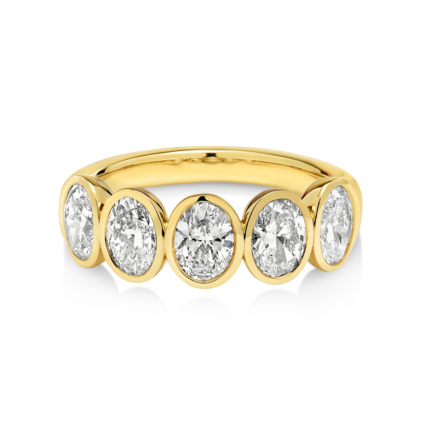 18ct Yellow Gold and Oval Cut Diamond Ring