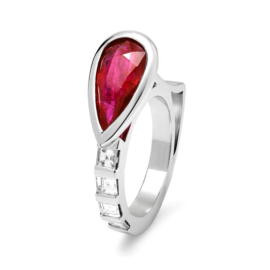 18ct White Gold Ruby and Carre Cut Diamond Dress Ring