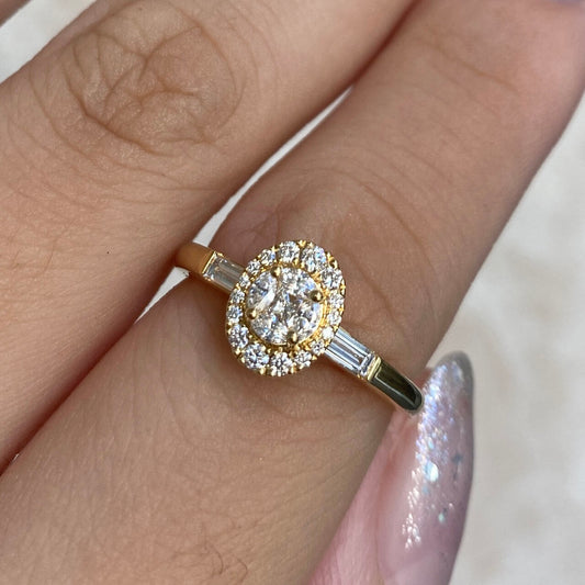 18ct Yellow Gold Diamond Halo Dress Ring