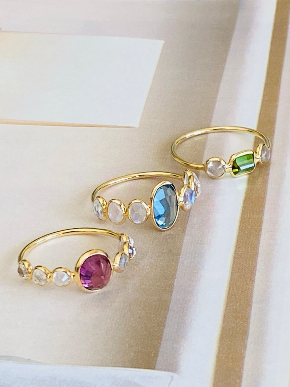 18ct Yellow Gold Rhodolite Garnet and Moonstone Ring