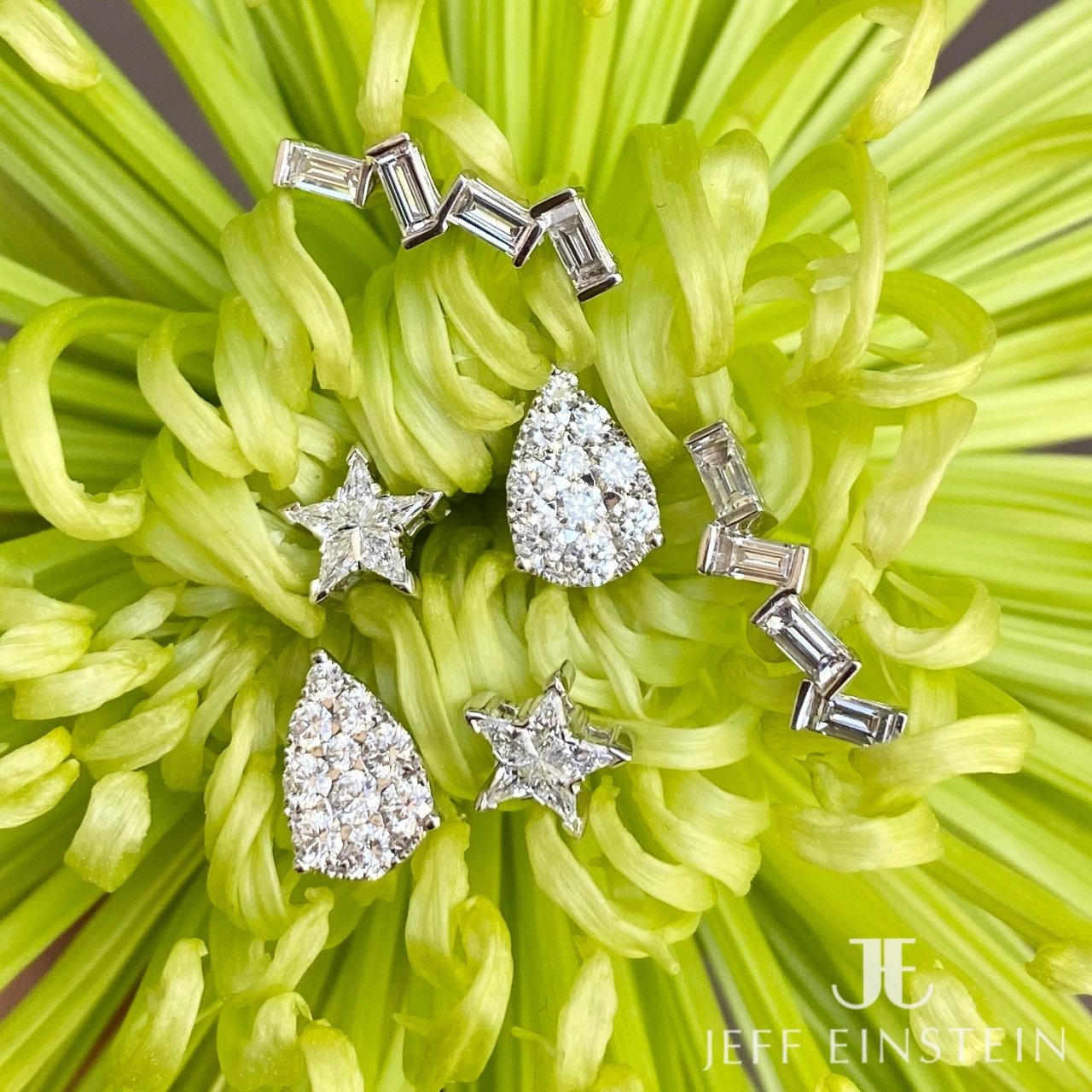 18ct White Gold Baguette Diamond Studs