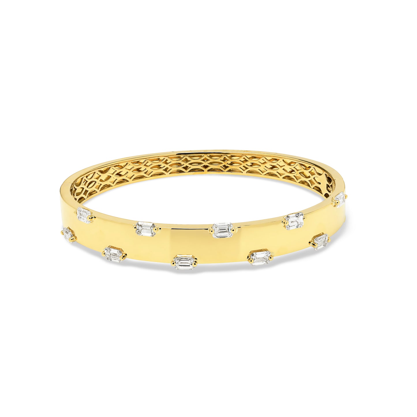 18ct Yellow Gold and Emerald Cut Diamond Bangle